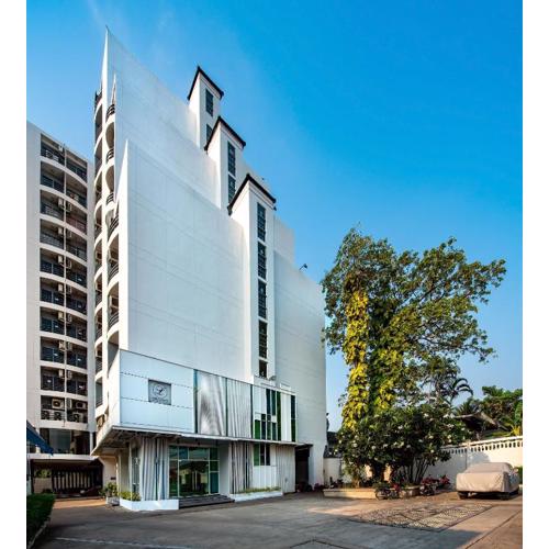 The Legacy Convention Hotel