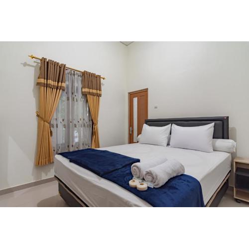 The Lima Guest House Syariah Mitra RedDoorz