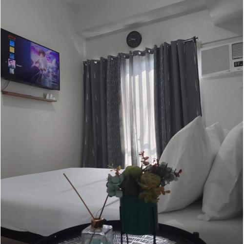 The Loop Tower Studio-Spacious Unit