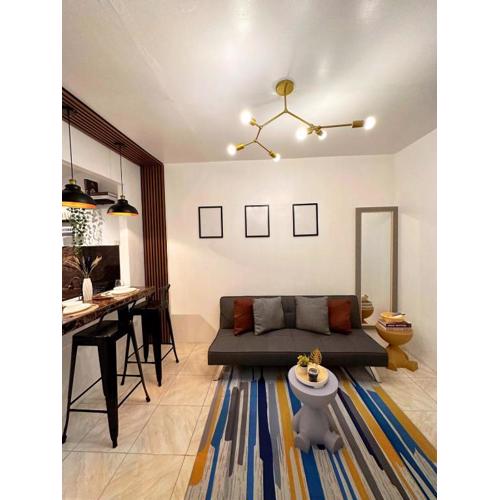 The Lounge Platinum by KRD