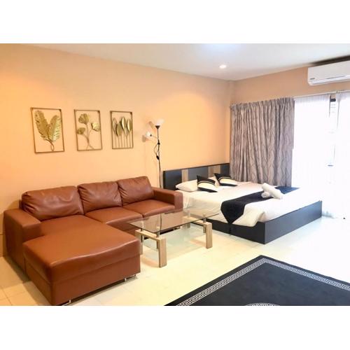 The Luka Guesthouse and Restaurant