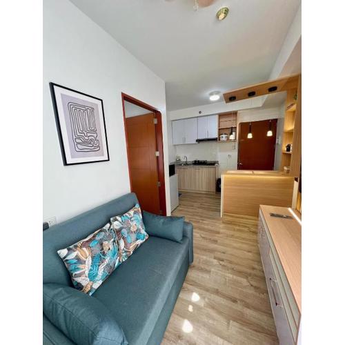 The Luxe Loft - One Bedroom