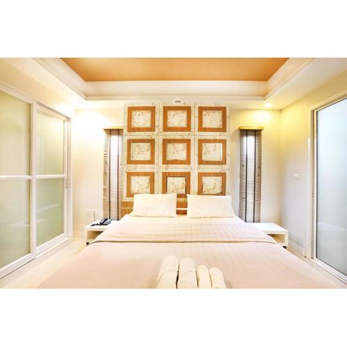 The Luxury Residence