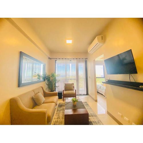 The mactan Newtwon Near Airport with POOL&BEACH access