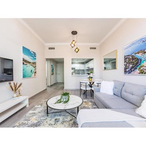 The 'Mallorca' Condo - JBR Beachfront Stay