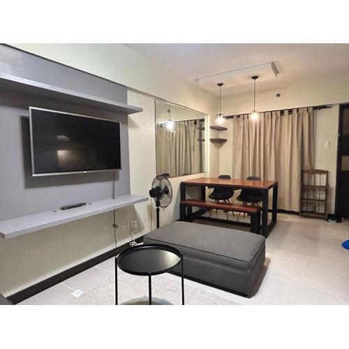 The Mindful Home - 2BR Cozy Condo near NAIA