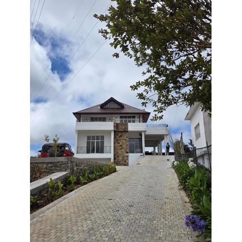 The Mist Nuwara Eliya - 6 Bedrooms