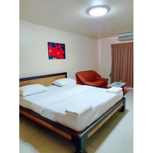 The Montana Lodge-Sathorn