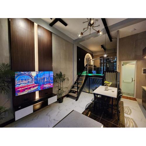 The Moon in Landmark