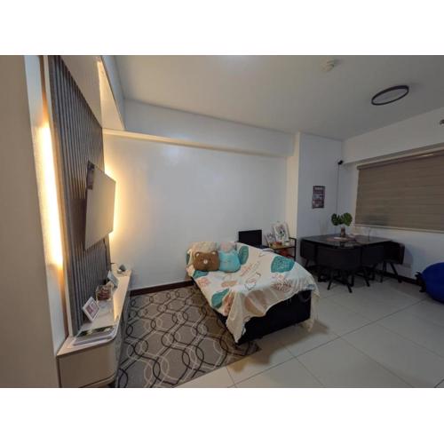 The most affordable COUCH SPACE in Metro Manila with Free WiFi