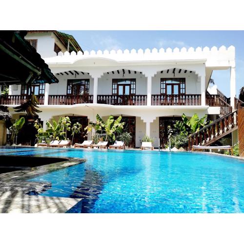 The New Blue Waves Hotel