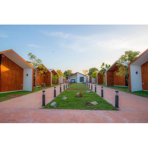 THE O-ZONE AIRPORT Riviera Lodge