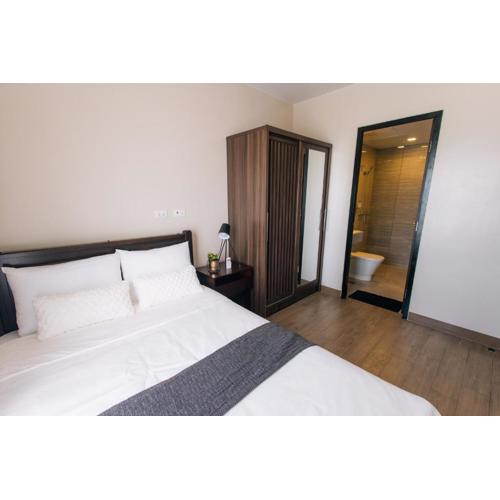The Onyx at One Regis Upper Penthouse flat