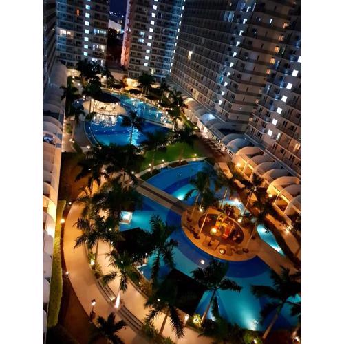 The Palawanos Home at Shell Residences