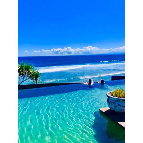 The Palms Ceningan Hotel