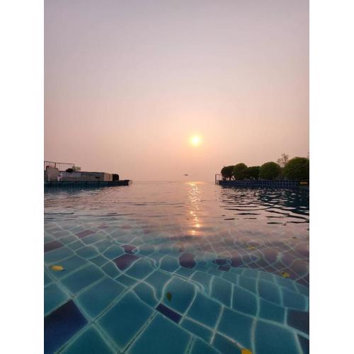 The patio condo Bang saen