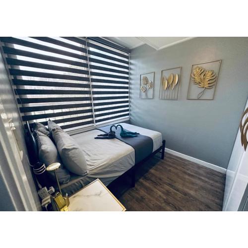 The Penthouse Zonevill Condo