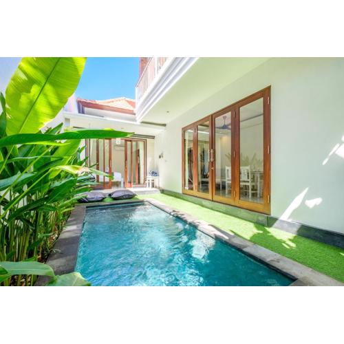 The R Villa Sinabung - comfort near the beach