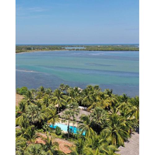 The Rascals Kite Resort