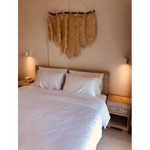 The Renon Residence King Bedroom 105