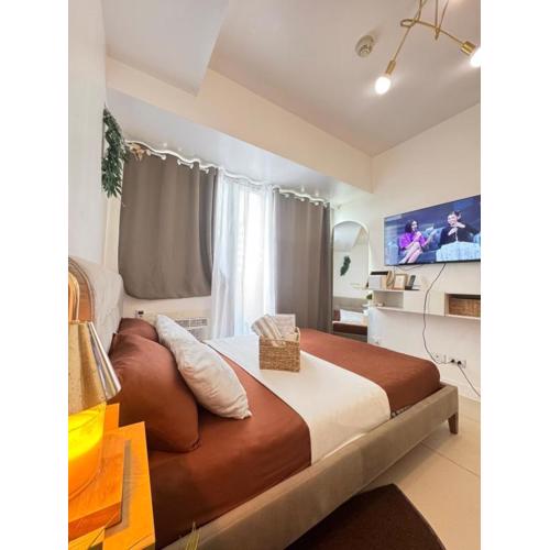 The Residences at Commonwealth Quezon City by Snazzy Staycation