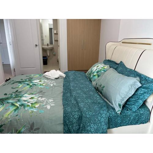 The Residences of Commonwealth by Century