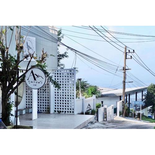 The Resort Angel Hill