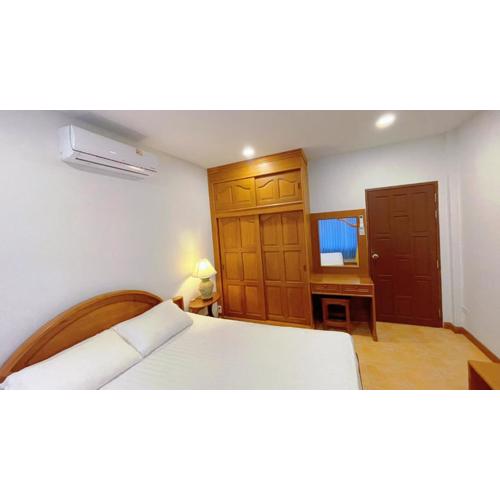 The Rinra Kamala Hut