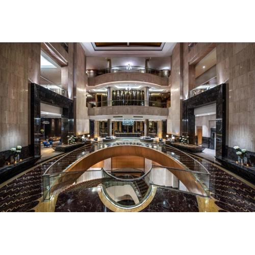 The Ritz-Carlton Jakarta, Mega Kuningan
