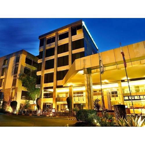 The Ritz Hotel at Garden Oases