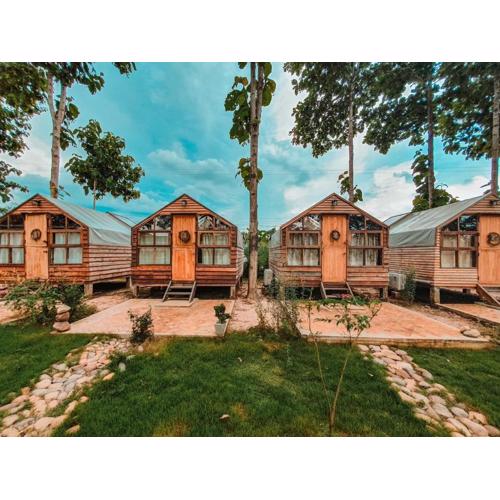 THE RIVER RUNS CHIANG KLANG