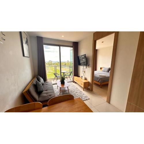 The Riviera Jomtien by ladda