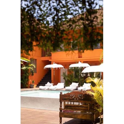 The Room Padang-Padang