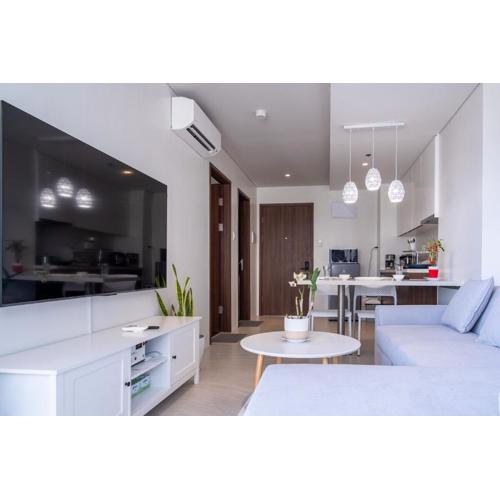 The Royal Staghorn - A Luxury Condo