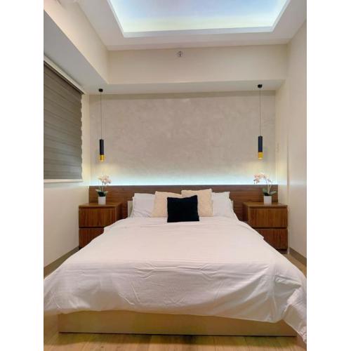 The Shalom Park McKinley West l Near BGC