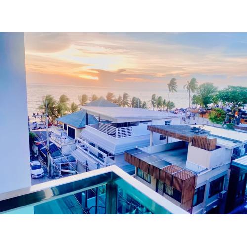 The Sunset Exclusive