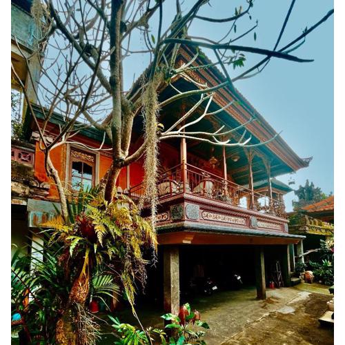 The Temple in Maha Artha Bungalows