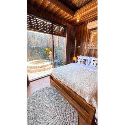 The Toya Bali - Private Room & Jacuzzi