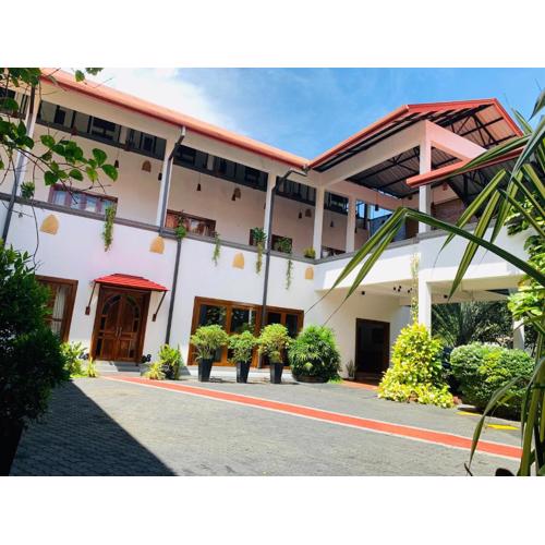 The Triangle Hotel