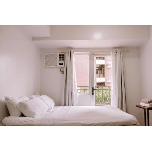 The Ultimate Chill Crib