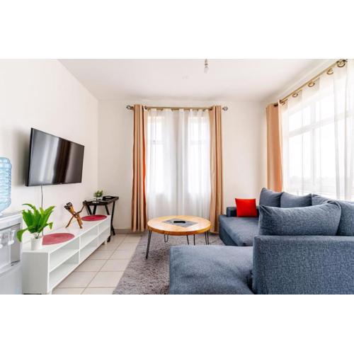 The Ultimate Escape with Pool, Gym , Fast Wifi and Netflix