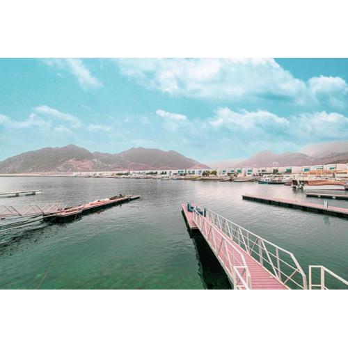 The View Luxury Villa with marina access, free ka yak and private pool - Al Dana Island Fujairah