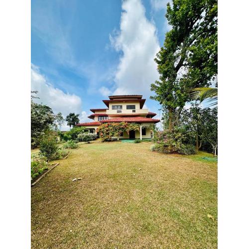 The Views Kandy - 360 Mountain View