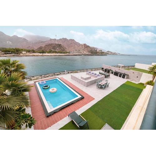 The Wave Villa - Al Dana Island Fujairah