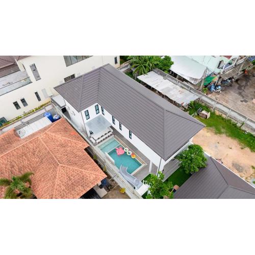 The White House Pool Villa Pattaya