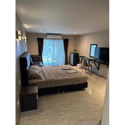 The Wild 69 Bar & Guesthouse