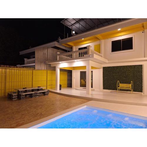 The Yellow House Poolvilla