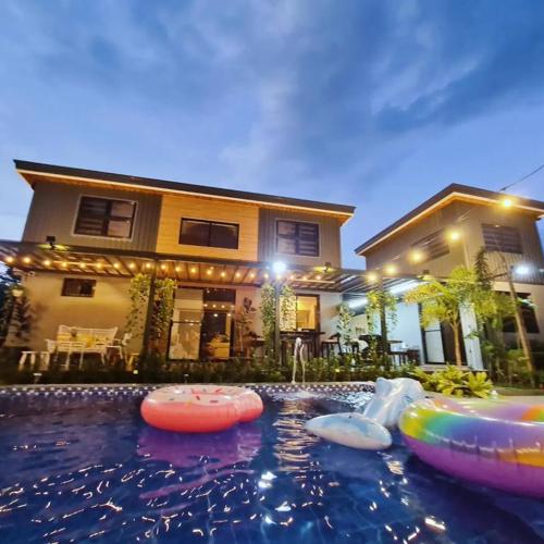 The Zentuary - House with pool