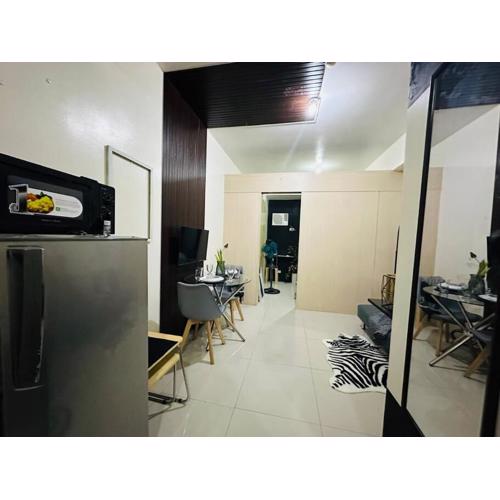 THEOS SUITE1 @TheGrassResidences