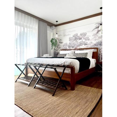 Thong Lo 3BR Home 75in SmartTV Netflix - Quiet Home in the City Center